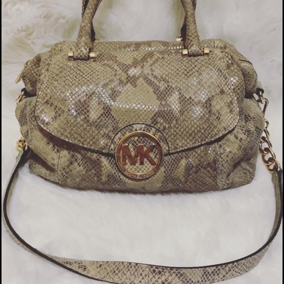 SOLD!!!!!  Michael Kors Snake print purse - Picture 2 of 7